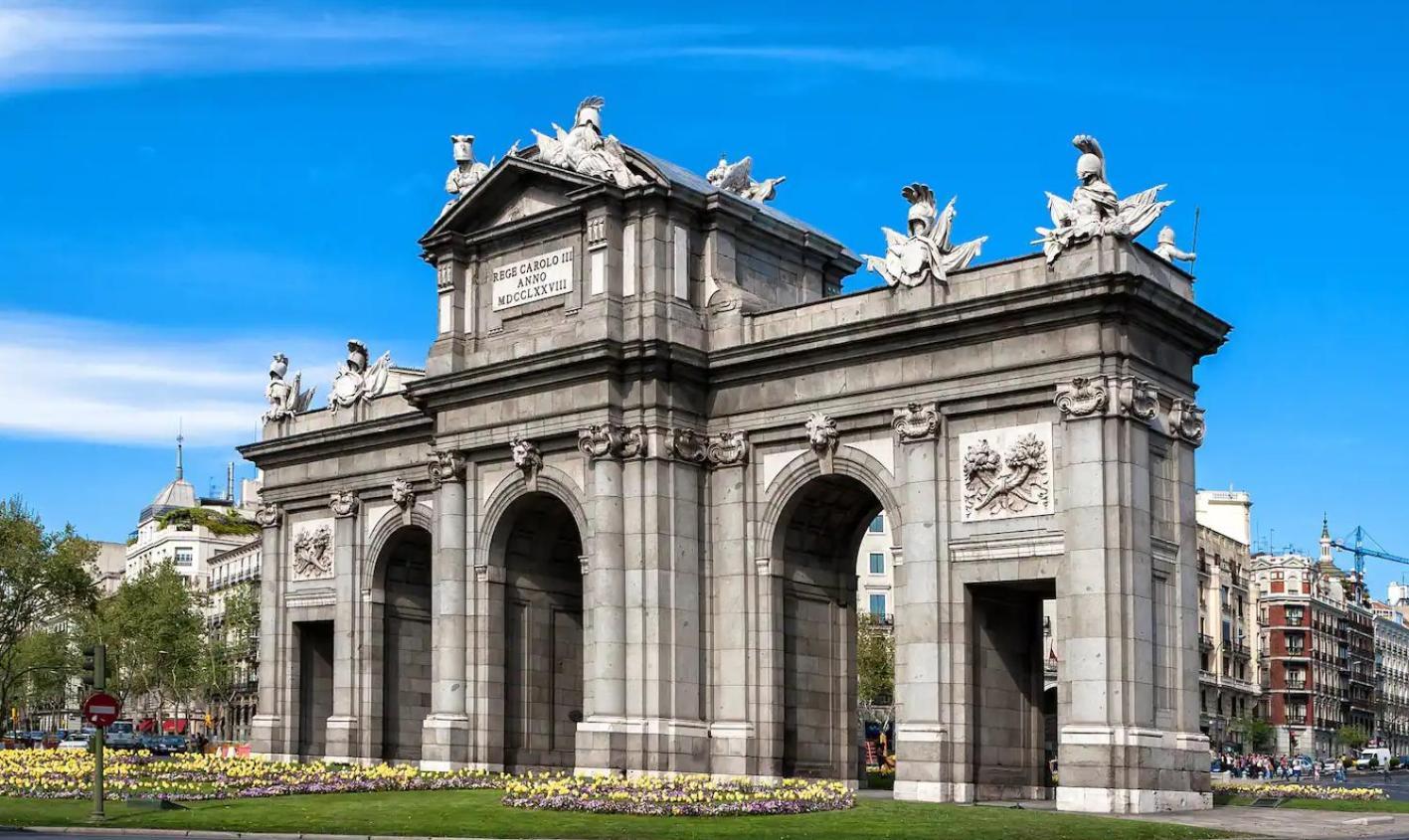 Estudio Con Vistas Alcalaretiro Madrid Kültér fotó