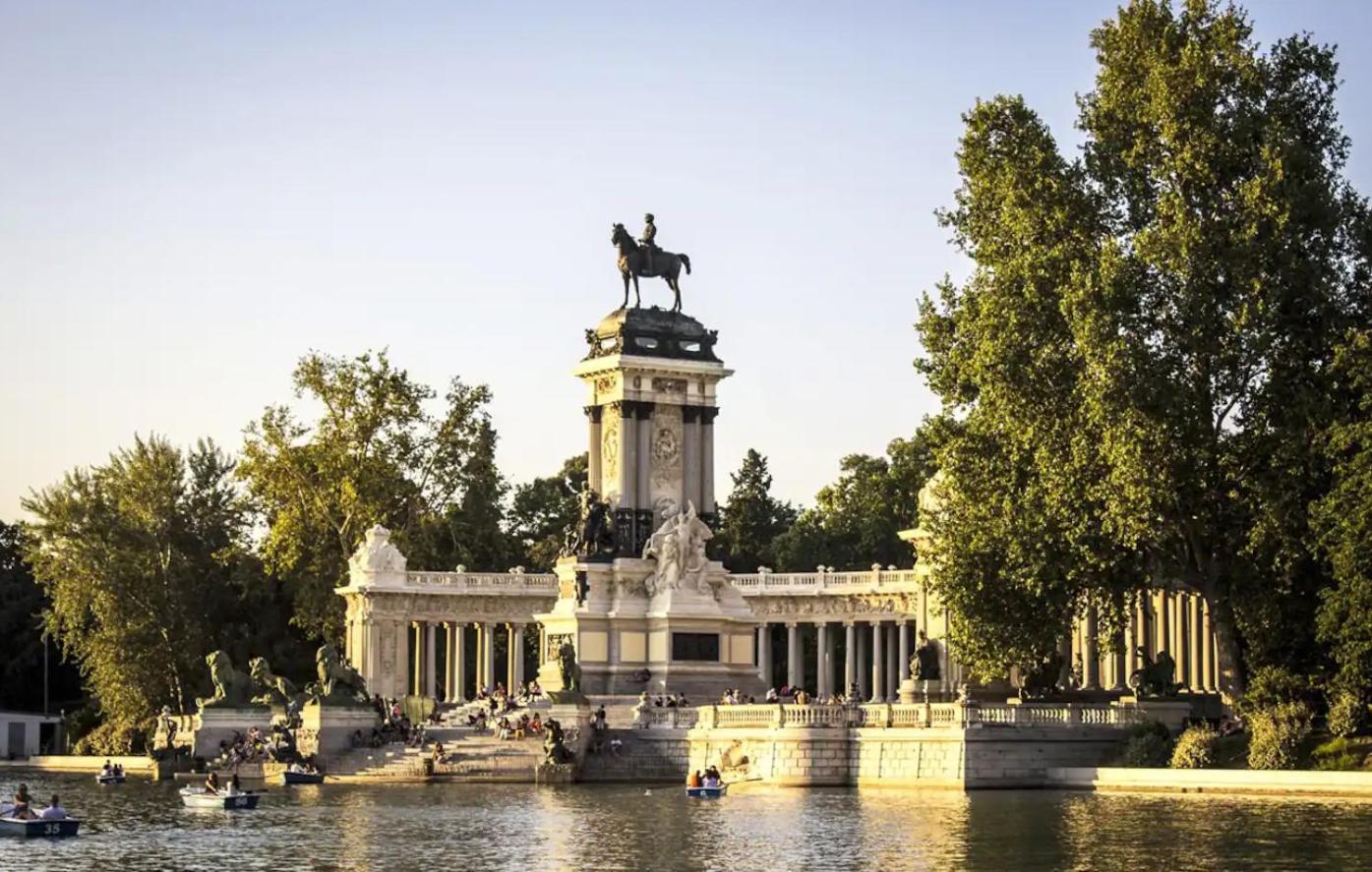 Estudio Con Vistas Alcalaretiro Madrid Kültér fotó